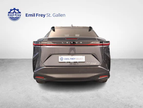 https://vehicle.imgix.net/4245444/b0437332-f626-4f3e-92ba-1e56ac4b9411.jpg