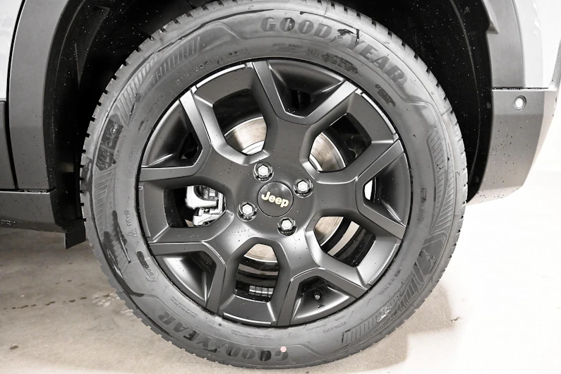 immagine del veicolo JEEP AVENGER