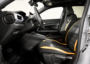 https://vehicle.imgix.net/4245470/7d3a1de4-8678-4847-a04f-c4980ae31c55.jpg
