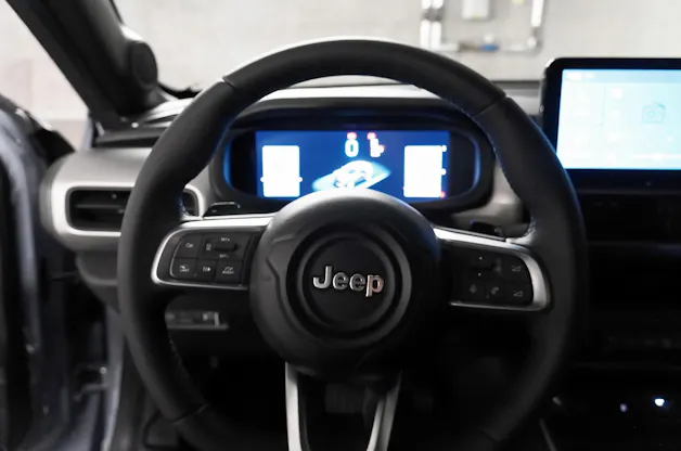Jeep Avenger 1.2 MHEV Overland 4xe