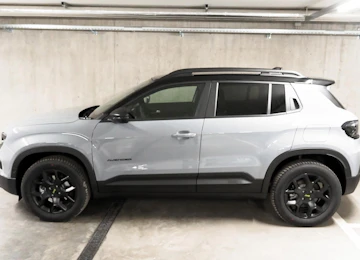 image du véhicule JEEP Avenger 1.2 MHEV Overland 4xe image du véhicule JEEP Avenger 1.2 MHEV Overland 4xe