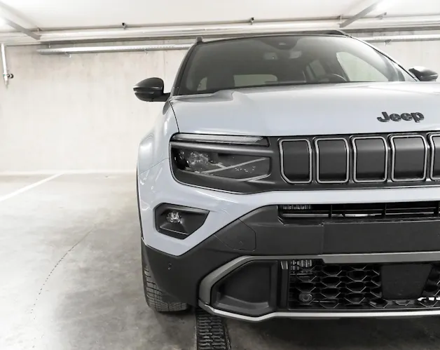 Jeep Avenger 1.2 MHEV Overland 4xe