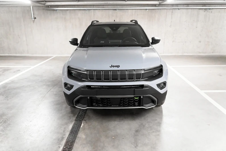 image du véhicule JEEP AVENGER