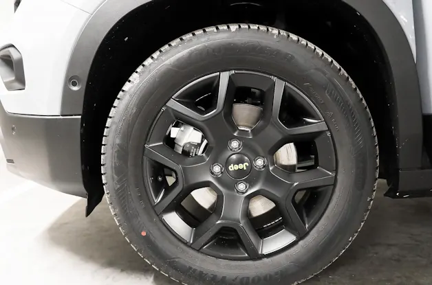 Jeep Avenger 1.2 MHEV Overland 4xe