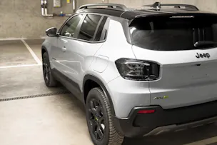Jeep Avenger 1.2 MHEV Overland 4xe