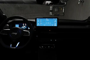 image du véhicule JEEP Avenger 1.2 MHEV Overland 4xe