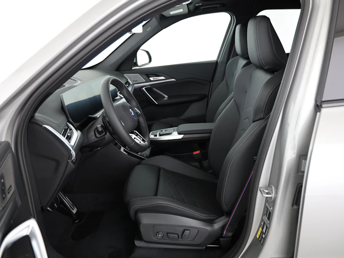 immagine del veicolo BMW iX1