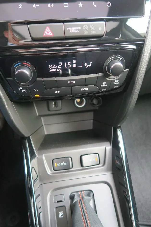 Suzuki Vitara 1.4 T Black Edition Top Hybrid 4x4