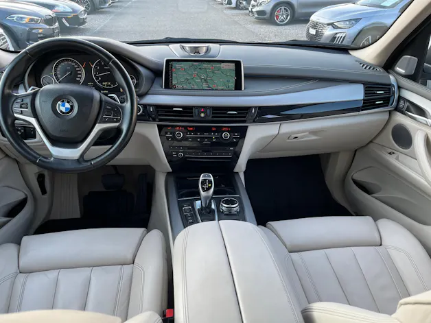 BMW X5 50i xDrive SAG