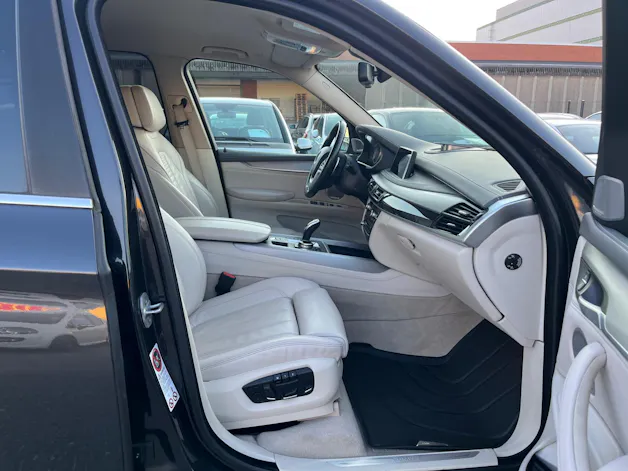 BMW X5 50i xDrive SAG