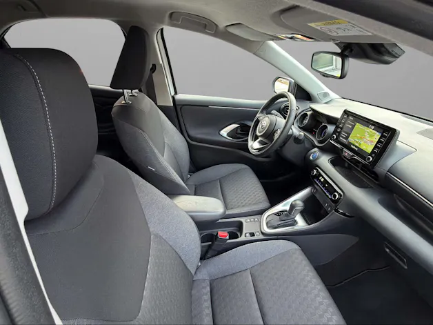 Toyota Yaris 1.5 VVT-i HSD Trend