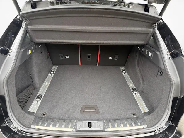 Jaguar F-Pace 5.0 V8 SVR AWD