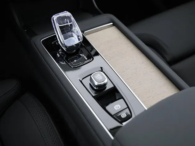 Volvo XC90 2.0 T8 TE Plus Dark eAWD