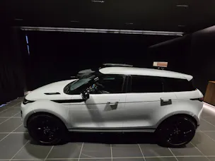 Land Rover Range Rover Evoque 2.0 T 250 R-Dynamic HSE