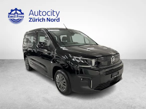 https://vehicle.imgix.net/4245755/51dbbf63-2930-48fd-b6a4-5b76da5ff3a3.jpg