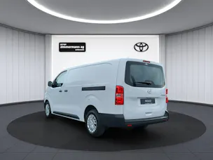 Toyota PROACE Van L2 2.2 D Advanced