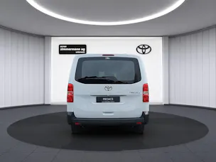 Toyota PROACE Van L2 2.2 D Advanced