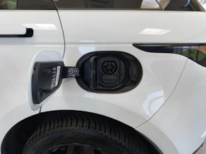 Fahrzeugbild LAND ROVER Range Rover Evoque 1.5 T 300e SE