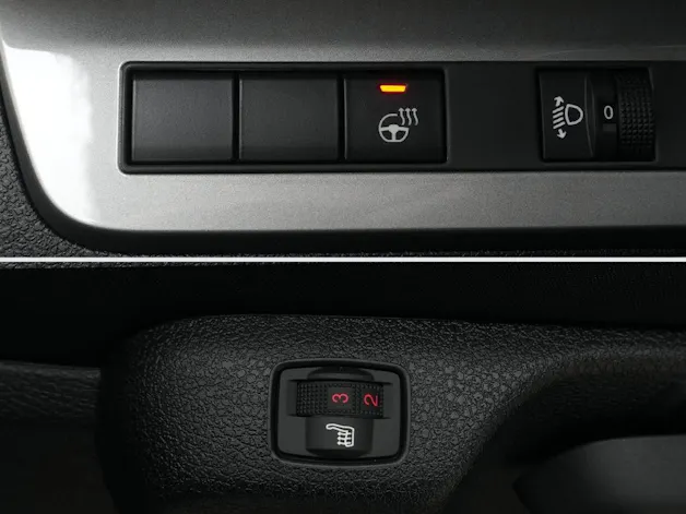 Peugeot Traveller Long 2.0 BlueHDi Business