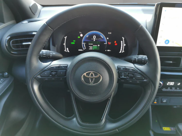 Fahrzeugbild TOYOTA YARIS CROSS