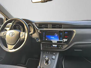 Toyota Auris 1.8 HSD Trend