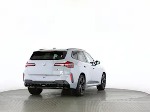 BMW X3 M50i