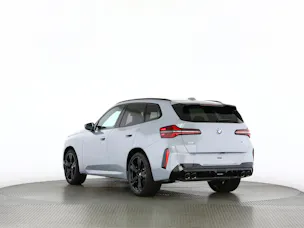 BMW X3 M50i