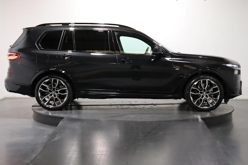 image du véhicule BMW X7