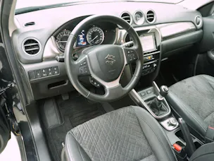Suzuki Vitara 1.4 T Compact Hybrid 4x4