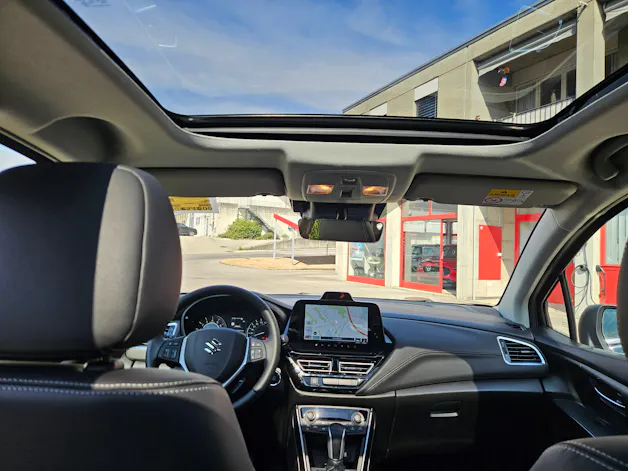 Suzuki S-Cross 1.4 T Sakura Top Hybrid 4x4