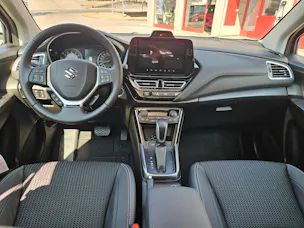 Suzuki S-Cross 1.4 T Sakura Top Hybrid 4x4