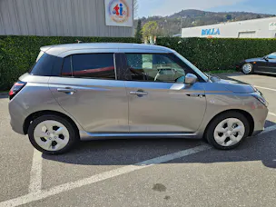 Suzuki Swift 1.2 Sakura Hybrid