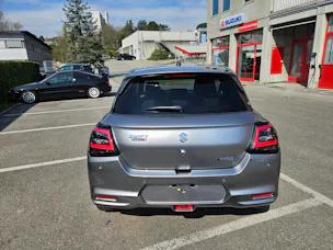 Suzuki Swift 1.2 Sakura Hybrid