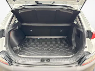 Hyundai Kona 1.6 T-GDi Amplia 4WD