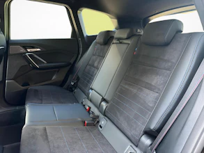 https://vehicle.imgix.net/4246039/53988fd8-94bc-4294-bc03-4de753f6f96b.jpg