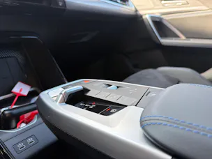 BMW X1 20d xDrive paddles