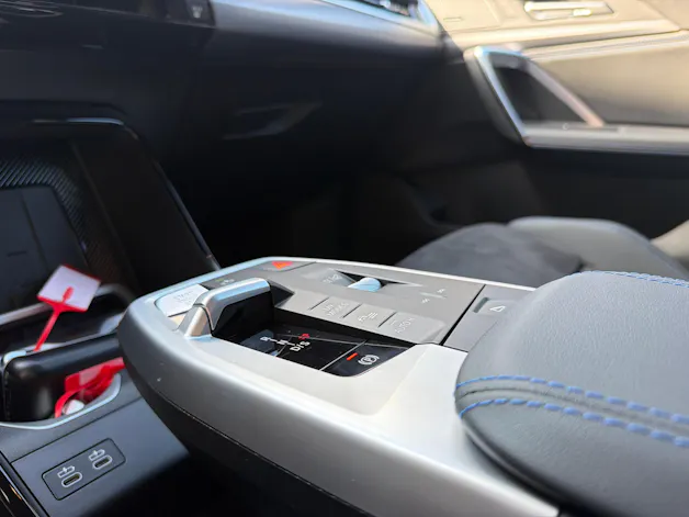 BMW X1 20d xDrive paddles