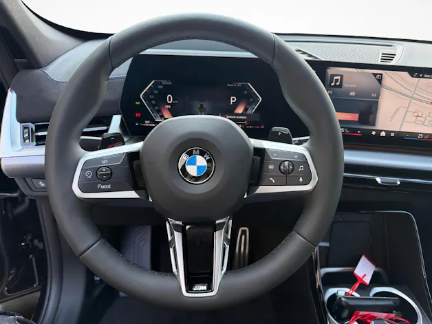 BMW X1 20d xDrive paddles