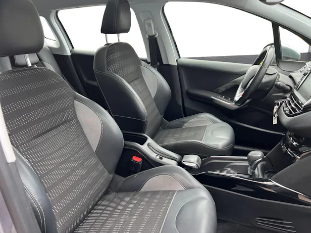 Peugeot 2008 1.2 PureTech 110 Allure S/S