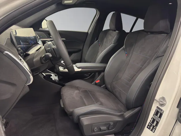 BMW X2 20d xDrive paddles