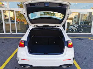 Mercedes-Benz A 250 AMG Line 4m Limousine
