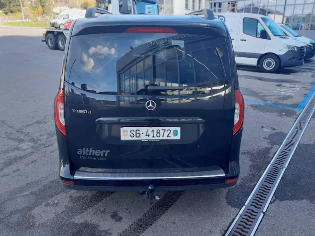 Mercedes-Benz 180 d Style Van S