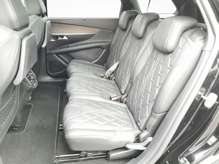 image du véhicule PEUGEOT 5008