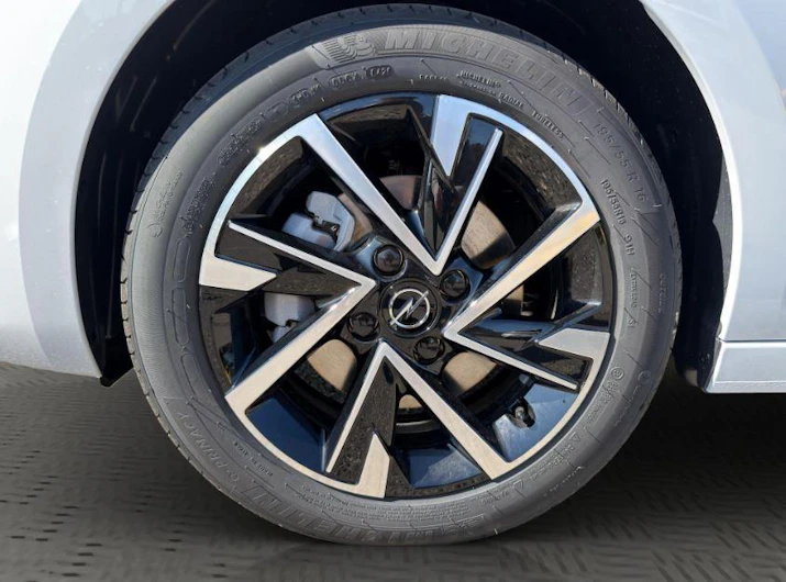 image du véhicule OPEL CORSA