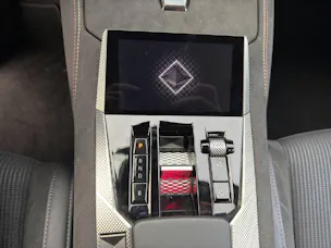 DS Automobiles 4 1.6 E-Tense Ligne Noire