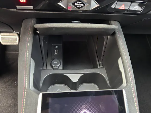 DS Automobiles 4 1.6 E-Tense Ligne Noire