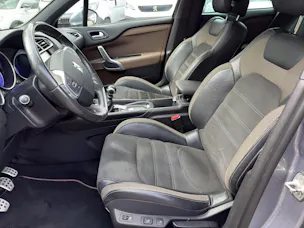 DS Automobiles 4 1.6 THP 210 Sport Chic