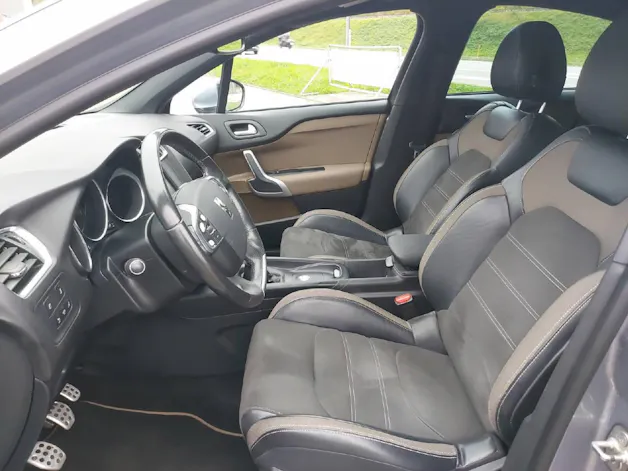 DS Automobiles 4 1.6 THP 210 Sport Chic