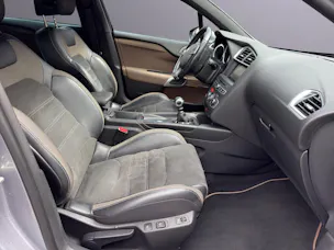 DS Automobiles 4 1.6 THP 210 Sport Chic
