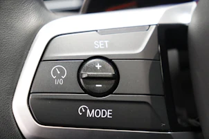 Fahrzeugbild BMW 223d xDrive paddles Active Tourer